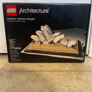 LEGO Sydney Opera House Architecture Set - Black, White, Tan